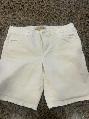Democracy White Casual Shorts with Branded Waist Tag